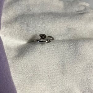 Sterling silver arrow ring